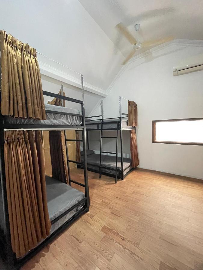 Gorga Hostel Yogyakarta Exterior photo