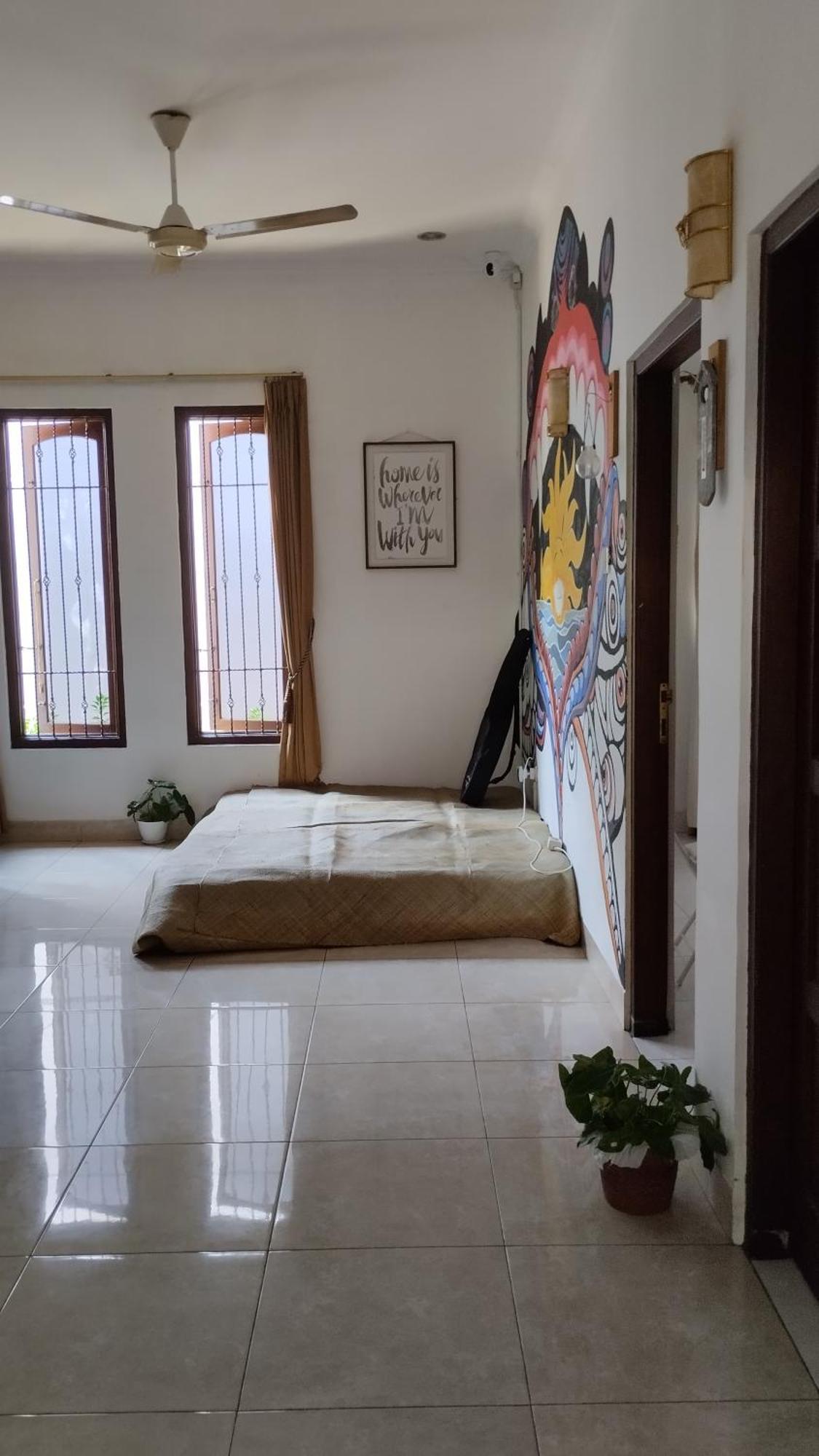 Gorga Hostel Yogyakarta Exterior photo